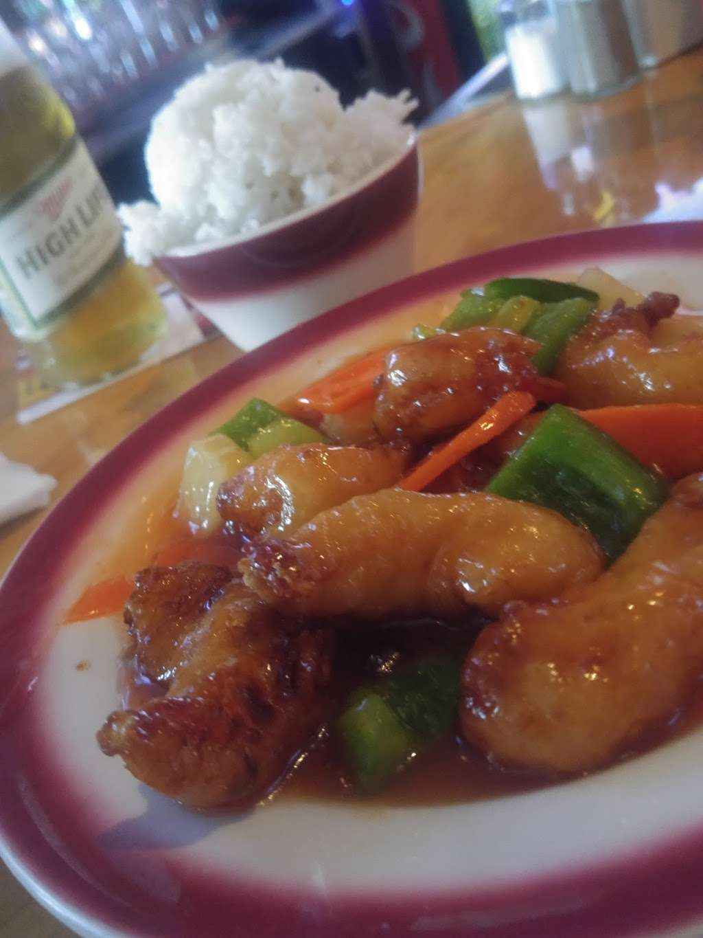Ching Hua`s Chinese Restaurant & Bar | 1992 S River Rd, Des Plaines, IL 60018, USA | Phone: (847) 390-9499