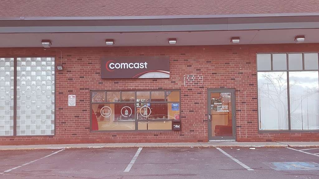 Comcast Service Center | 4640 Washington St, Roslindale, MA 02131 | Phone: (800) 266-2278