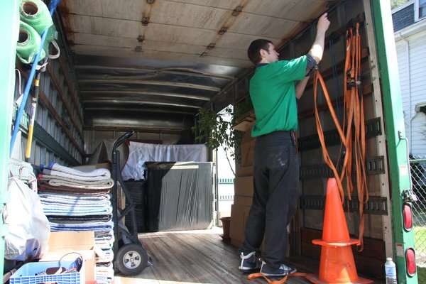 Antons Movers | 1005 Boylston St, Newton, MA 02461 | Phone: (617) 319-5700