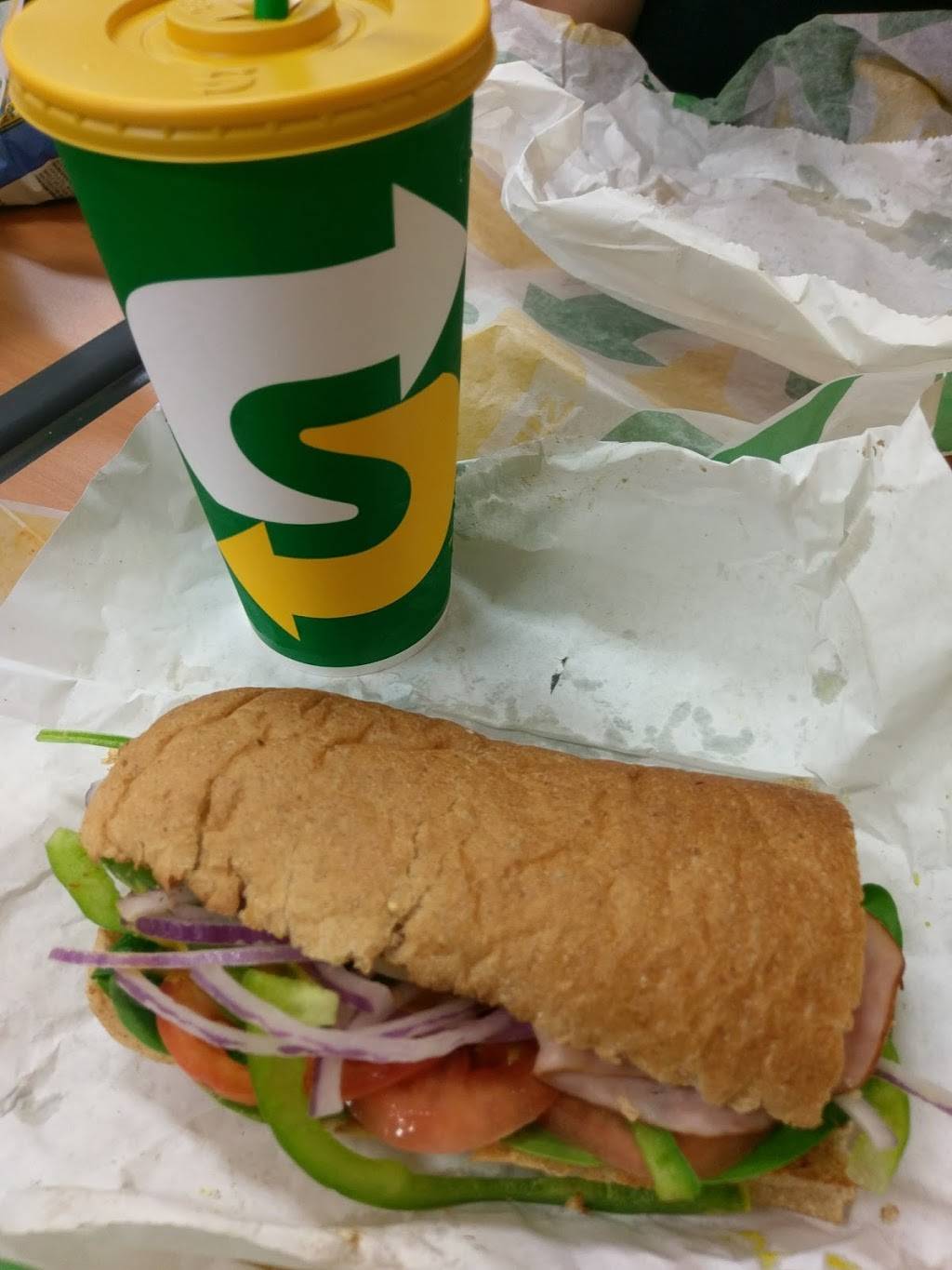 Subway | 3851 Airport Fwy, Fort Worth, TX 76111, USA | Phone: (817) 759-1895