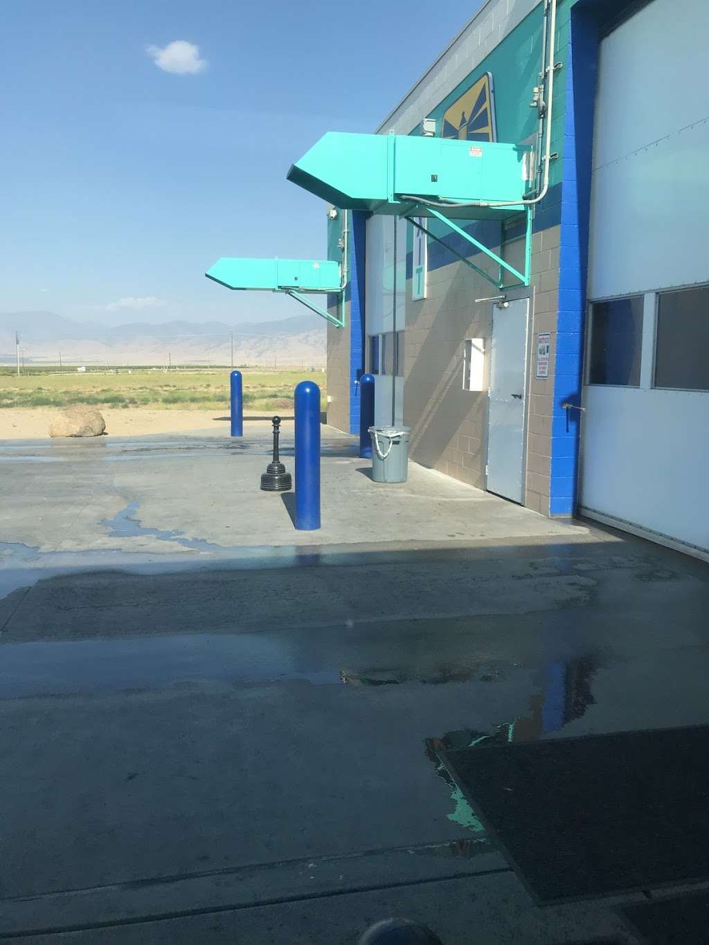 Blue Beacon Truck Wash of Wheeler Ridge, CA | 5831 Santa Elena Dr I-5 Exit, 219A, Arvin, CA 93203, USA | Phone: (661) 858-2090