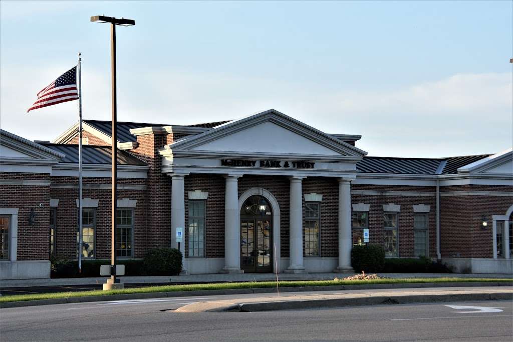 Fifth Third Bank & ATM | 2121 N Richmond Rd, McHenry, IL 60050 | Phone: (815) 578-2040