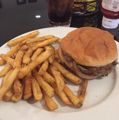 Burger Theory at Holiday Inn Indianapolis Airport | 8555 Stansted Dr, Indianapolis, IN 46241 | Phone: (317) 856-6200