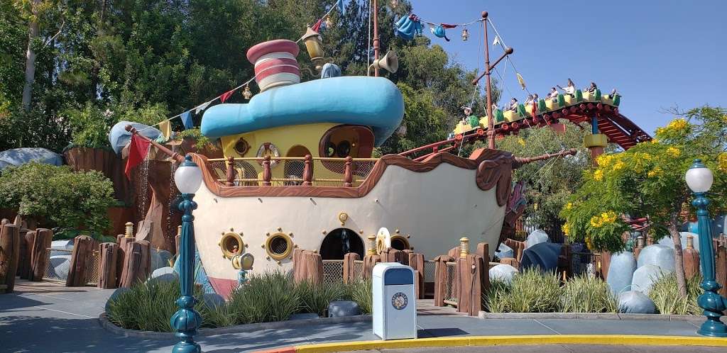 Donalds Boat | 1313 Disneyland Dr, Anaheim, CA 92802, USA | Phone: (714) 781-4565