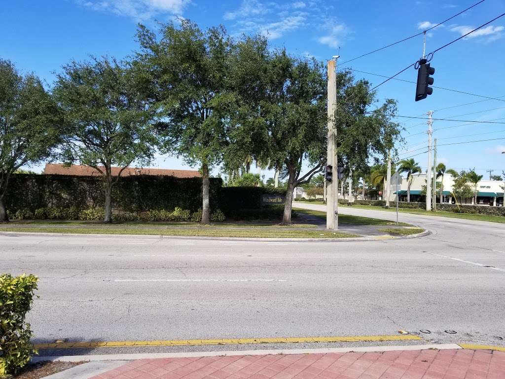 Windward Isle Plaza | 11445 W Oakland Park Blvd, Sunrise, FL 33323