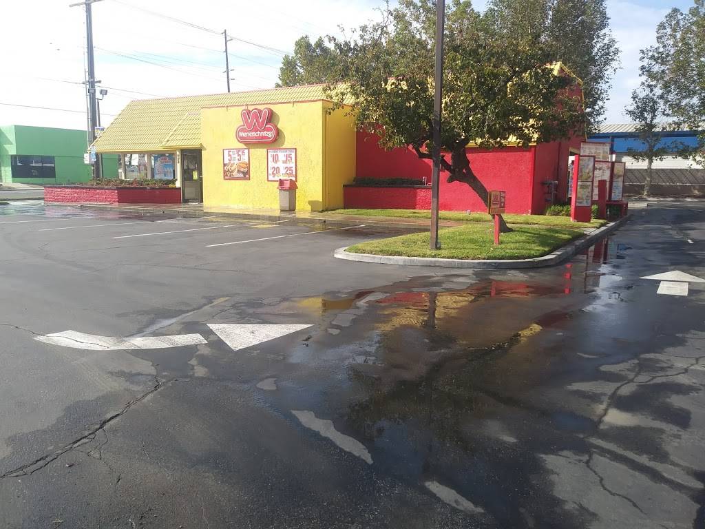 Wienerschnitzel | 494 S E St, San Bernardino, CA 92401, USA | Phone: (909) 888-8703