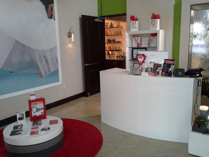 The Red Carpet Salon & Spa | 5515 Vista View Way, Oviedo, FL 32765 | Phone: (407) 542-0388