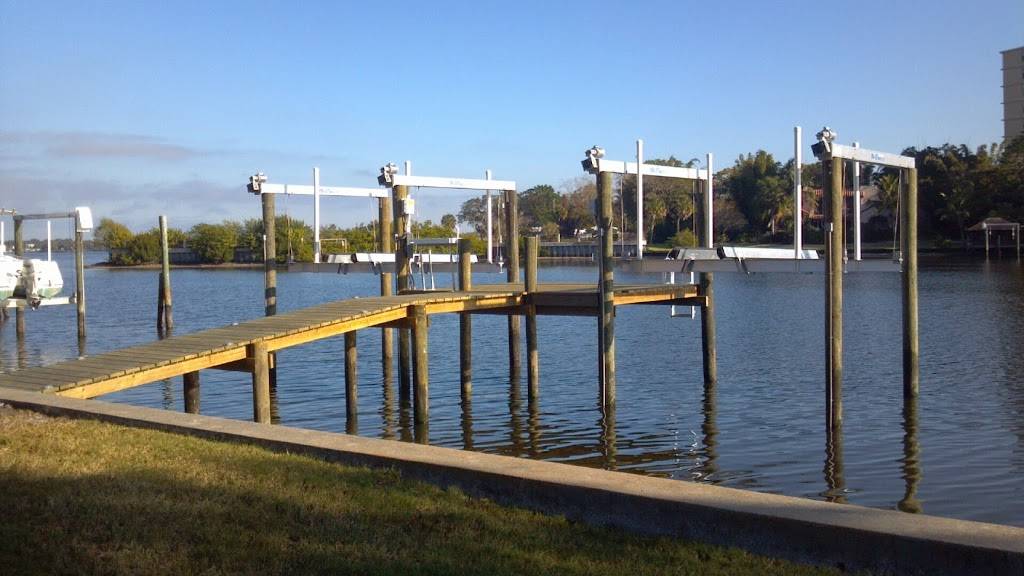 Florida Boatlifts | 4821 N Manhattan Ave, Tampa, FL 33614, USA | Phone: (813) 873-1614