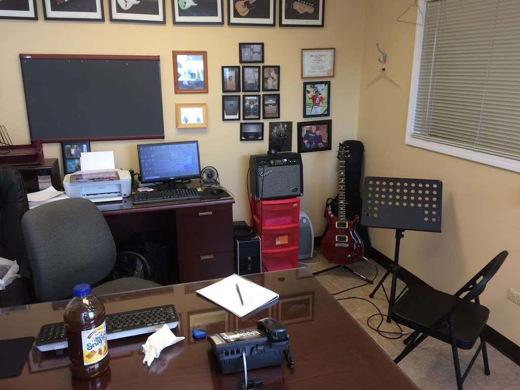 Guitar Lessons with Dave Krater | 480 Rose Rd #110, Lake Zurich, IL 60047, USA | Phone: (224) 475-6929