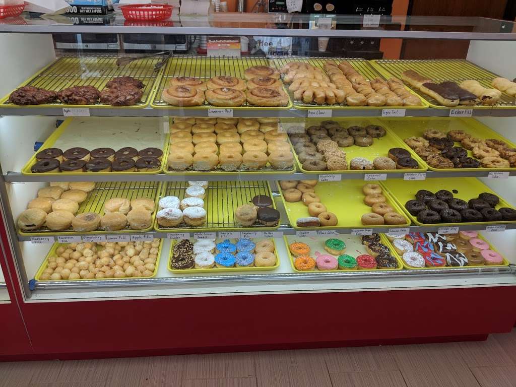 Donut Palace | 9819 Marbach Rd Ste 106, San Antonio, TX 78245, USA | Phone: (210) 999-5810