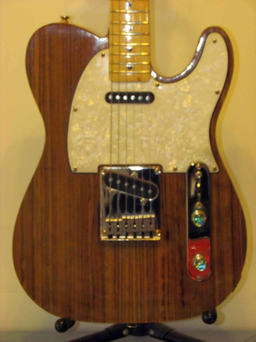 Janor Guitar | 1435 E Monte Cristo Ave, Phoenix, AZ 85022, USA | Phone: (602) 626-5548