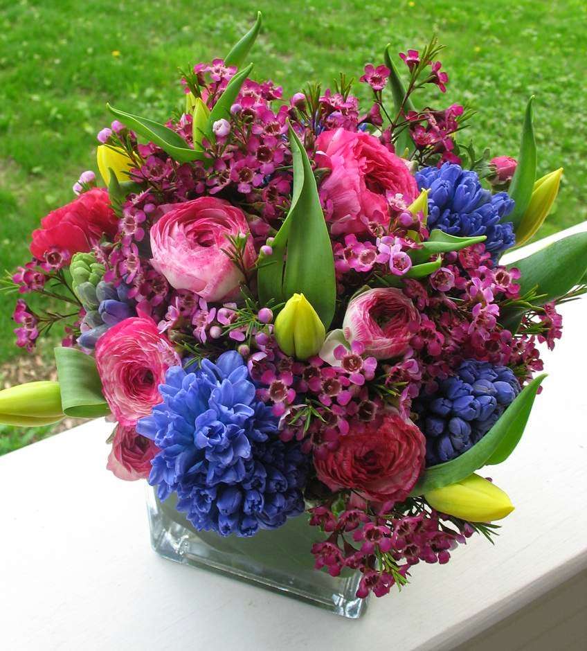 Flowers at Westcott Barn | 46 Westcott Rd, Harvard, MA 01451, USA | Phone: (617) 771-0433