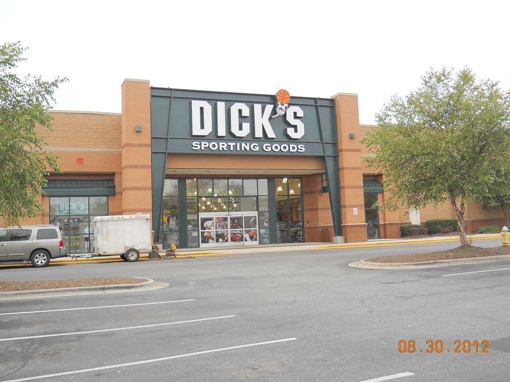 DICKS Sporting Goods | 1860 Catawba Valley Blvd SE, Hickory, NC 28602, USA | Phone: (828) 431-3025