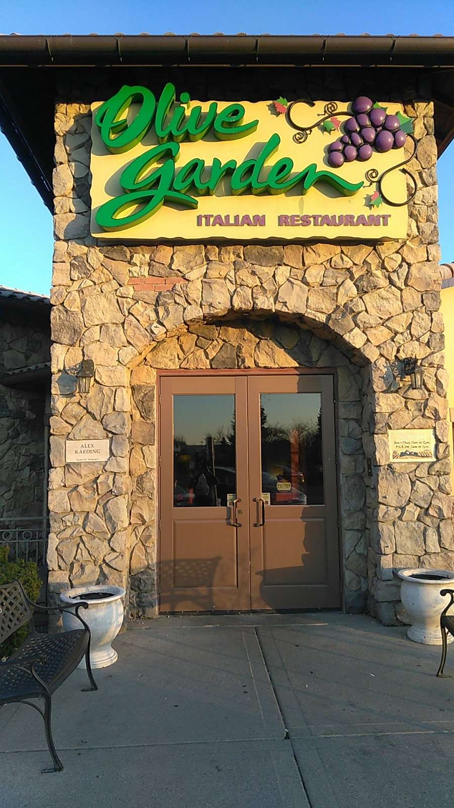 Olive Garden Italian Restaurant Meal Takeaway 5590 Northridge