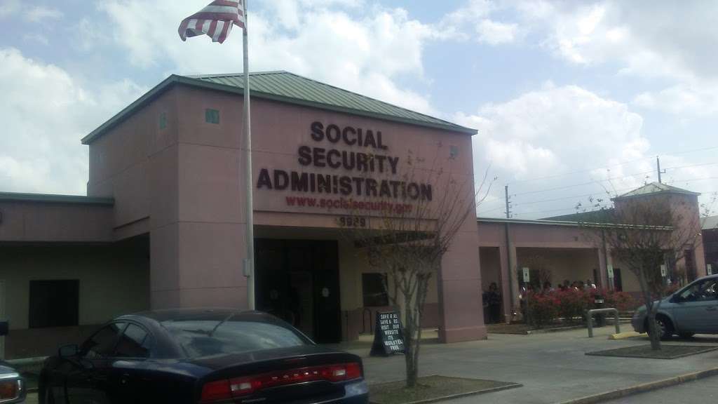 Social Security Administration | 8989 Lakes at 610 Dr, Houston, TX 77054, USA | Phone: (800) 772-1213