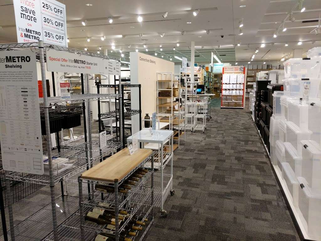The Container Store in 710 S Sepulveda Blvd, El Segundo, CA 90245, USA