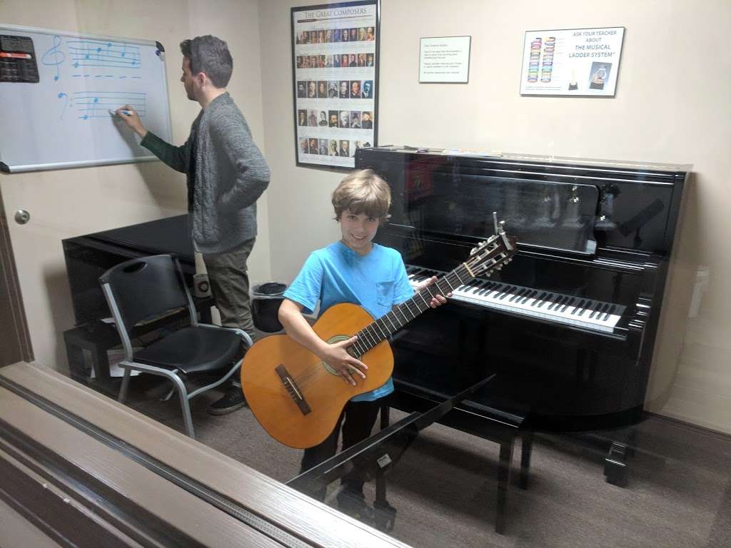 West Coast Music Academy | 26635 Valley Center Dr #109, Santa Clarita, CA 91351 | Phone: (661) 253-9262