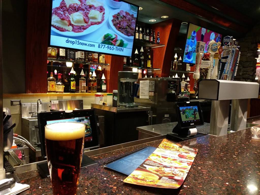 Red Robin Gourmet Burgers and Brews | 6802 Charlotte Pike, Nashville, TN 37209 | Phone: (615) 352-1710