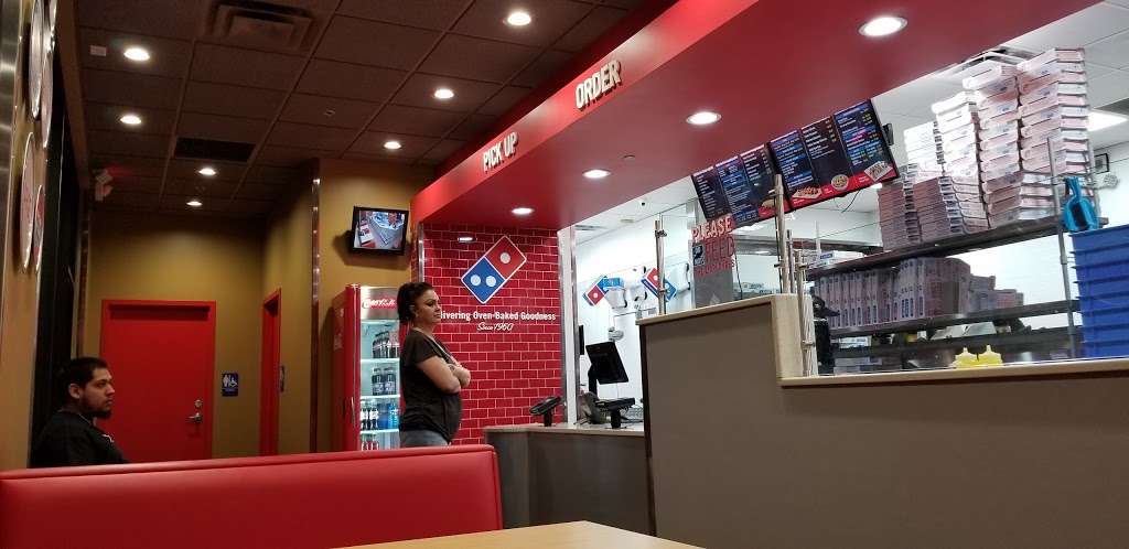 Dominos Pizza | 6766 W Glendale Ave Ste 105, Glendale, AZ 85303 | Phone: (623) 934-3030