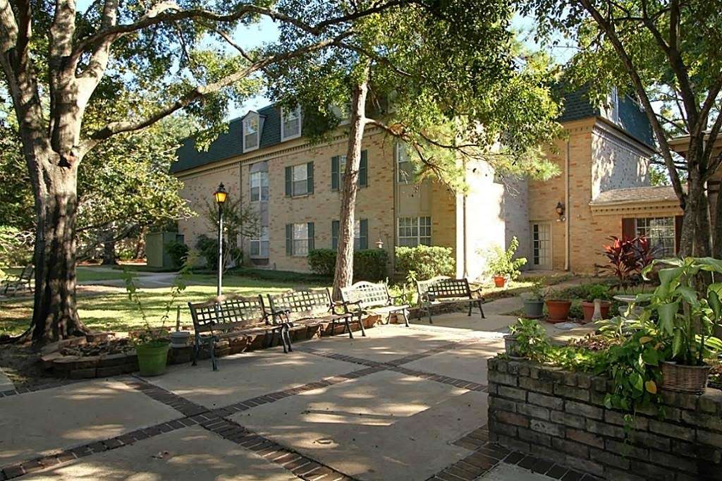 The Treemont Retirement Community | 2501 Westerland Dr, Houston, TX 77063, USA | Phone: (713) 783-6820