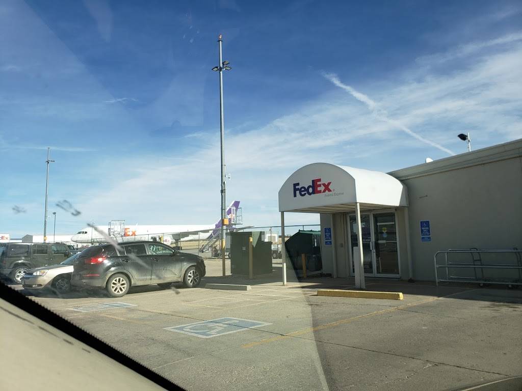 FedEx Ship Center | 1245 Aviation Way, Colorado Springs, CO 80916, USA | Phone: (800) 463-3339