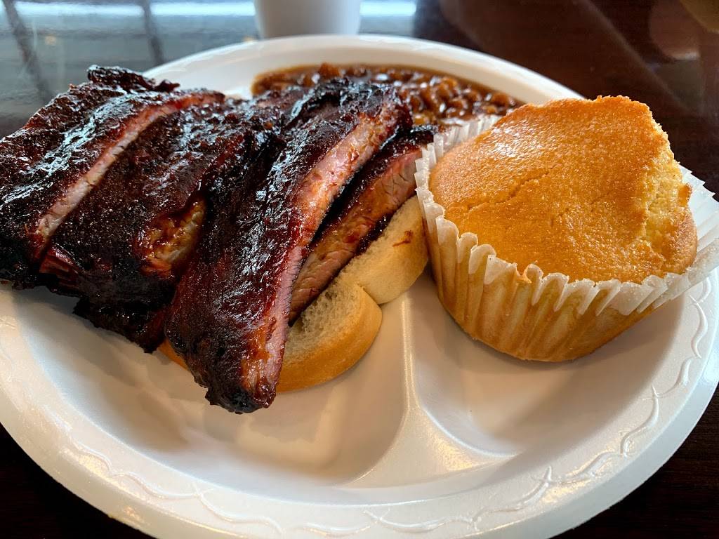 Swine Dining BBQ | 12120 W Dodge Rd, Omaha, NE 68154, USA | Phone: (402) 991-4744