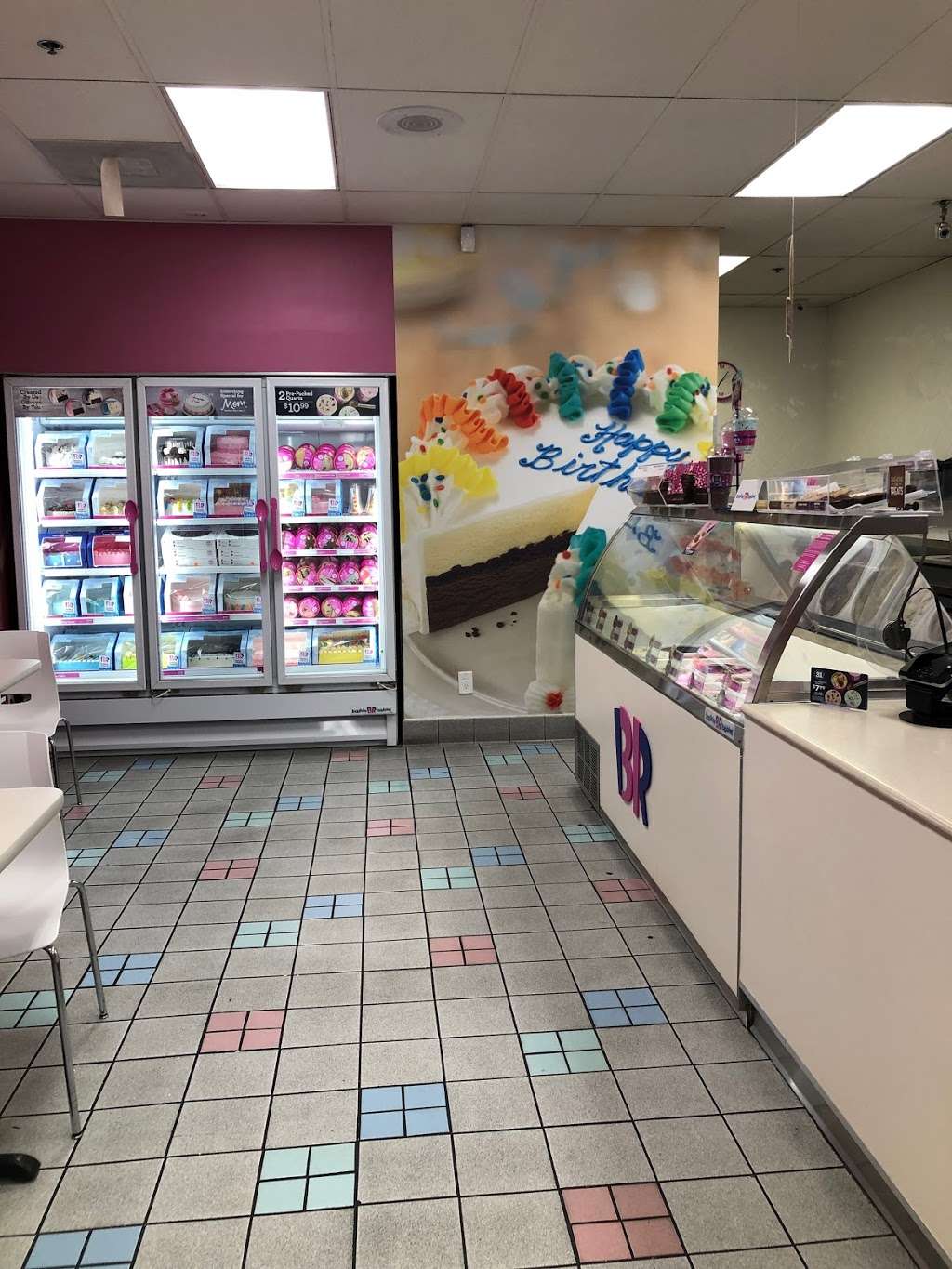 Baskin-Robbins | Glendale Square, 1010 N Glendale Ave #104, Glendale, CA 91206, USA | Phone: (818) 241-3131