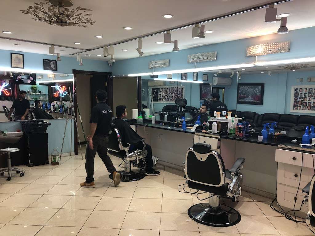 Lucky Salon | 420 S Broadway, Hicksville, NY 11801, USA | Phone: (516) 450-0914