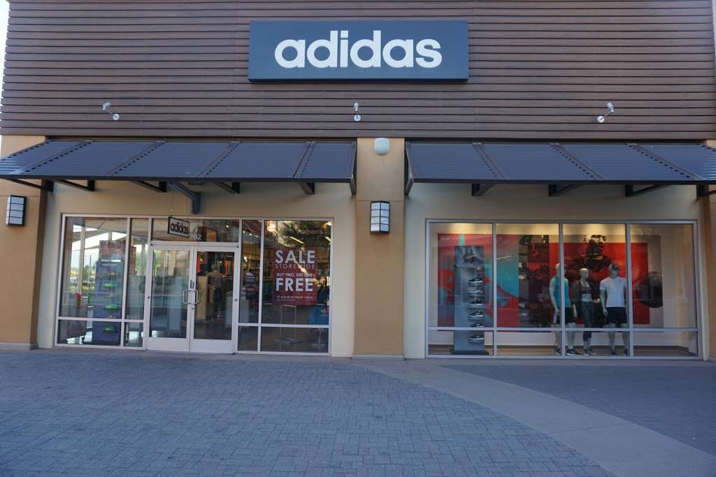 adidas Outlet, 4976 Premium Outlets Way 