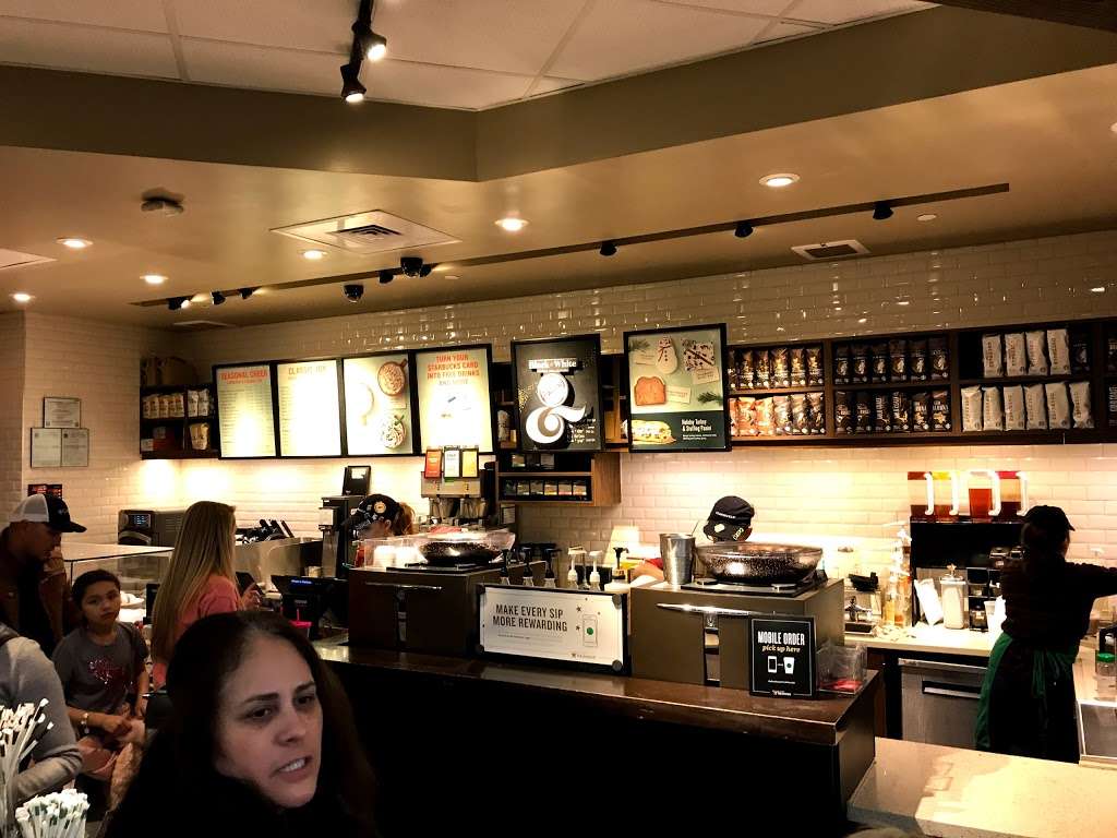 Starbucks | 500 Baybrook Mall #1172, Friendswood, TX 77546, USA | Phone: (281) 286-5155