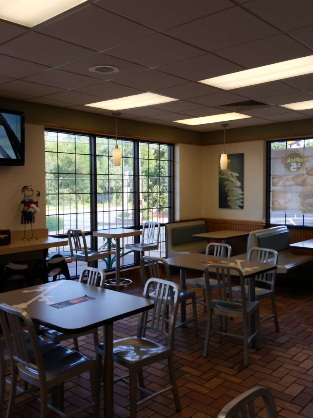 McDonalds | 525 Scranton Carbondale Hwy, Eynon, PA 18403, USA | Phone: (570) 876-9932