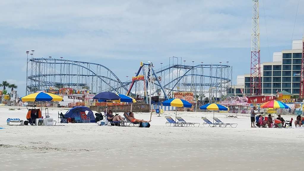 Breakers Oceanfront Park | 13 S Atlantic Ave, Daytona Beach, FL 32118, USA | Phone: (386) 671-3420