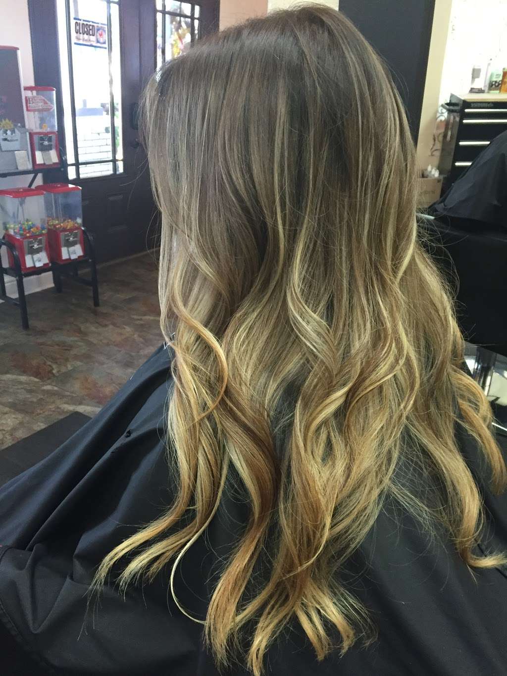 Ross Hair Salon | 2114 I-35 Frontage Rd, San Antonio, TX 78208, USA | Phone: (210) 226-2773