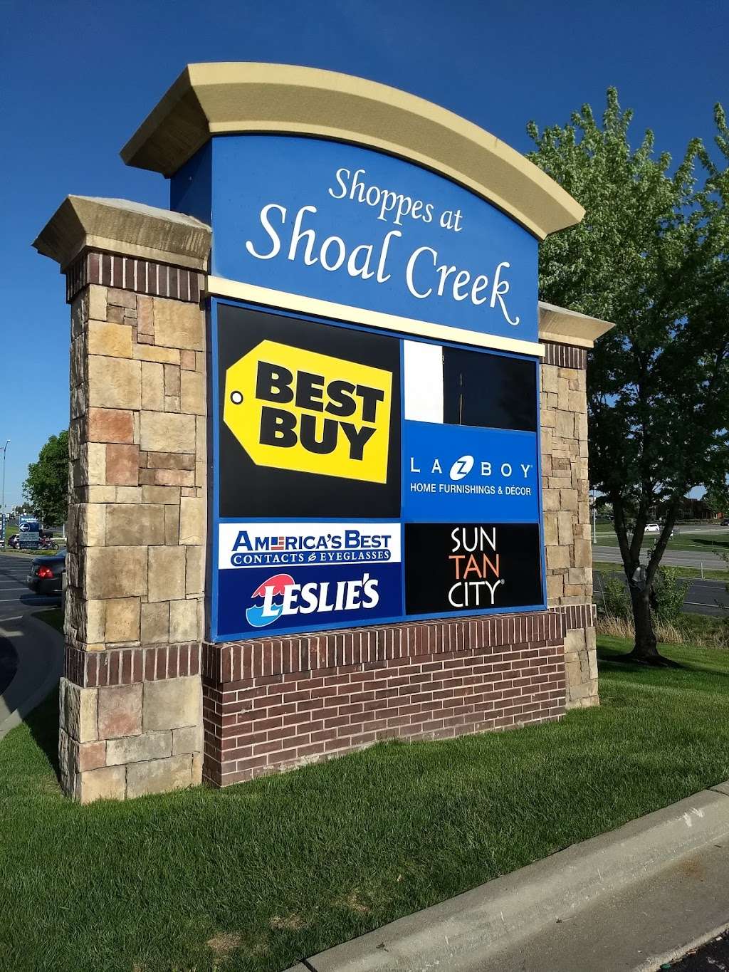 Shoppes at Shoal Creek | Kansas City, MO 64157, USA