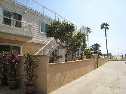 Casa Karmina | 3003 Ocean Front Walk, Venice, CA 90291 | Phone: (310) 721-2343