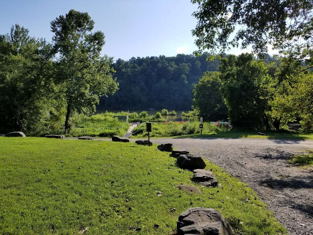 Fletchers Cove Boathouse | 4940 Canal Rd NW, Washington, DC 20007, USA | Phone: (202) 244-0461