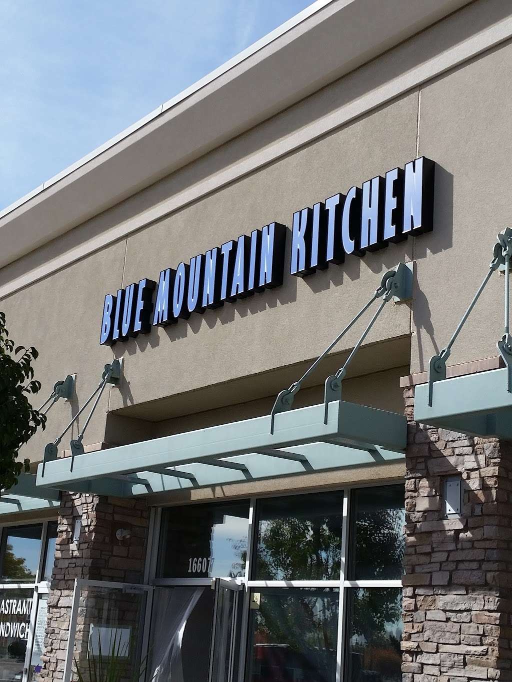 Blue Mountain Kitchen | 16607 N Washington Street, Thornton, CO 80023, USA | Phone: (303) 280-2255