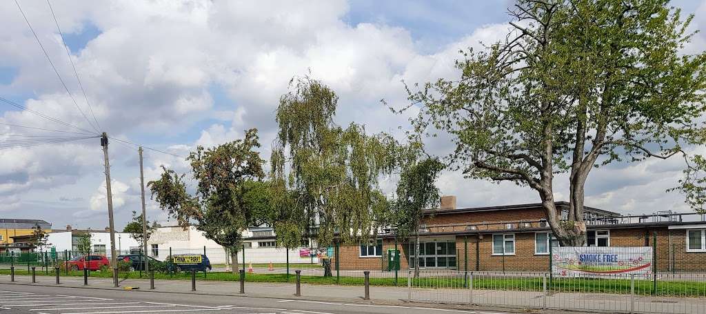 Carterhatch Junior School | Carterhatch Ln, Enfield EN1 4JY, UK | Phone: 020 8804 2101