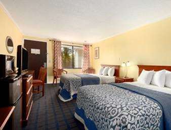 Days Inn by Wyndham Dover Downtown | 272 N Dupont Hwy, Dover, DE 19901 | Phone: (302) 241-0439