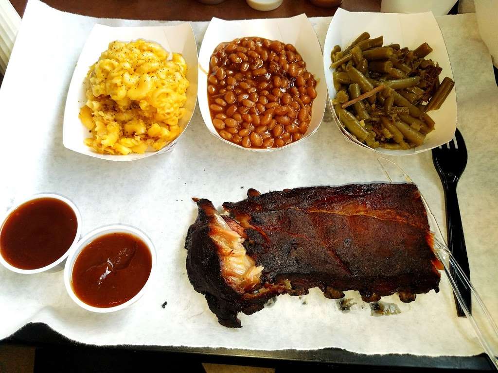 Johnsonss BBQ Shack | 82 S Baldwin St, Bargersville, IN 46106, USA | Phone: (317) 458-4660