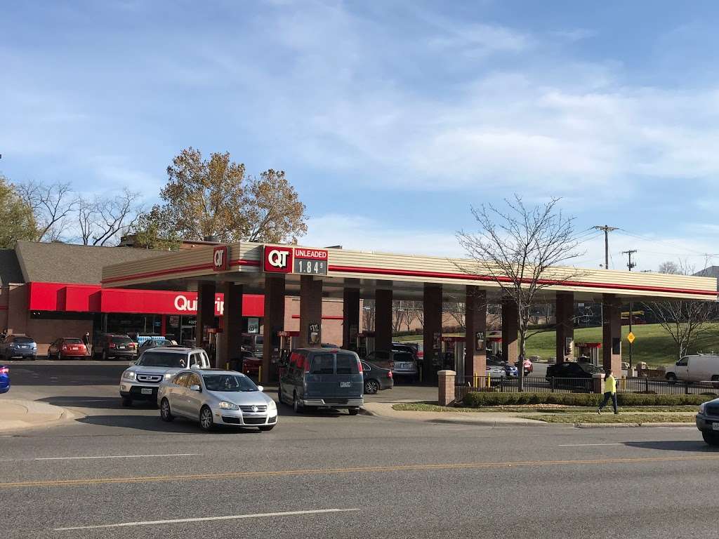 QuikTrip | 4327 Main St, Kansas City, MO 64111, USA | Phone: (816) 561-6055