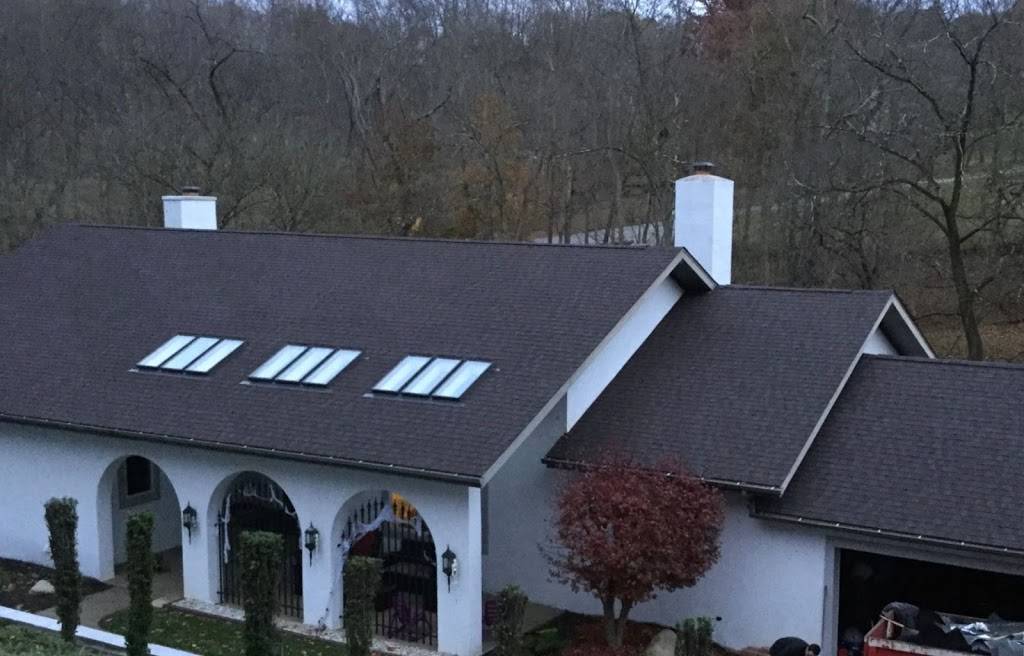 Apolinar Roofing | 1111 Marlane Dr, Pittsburgh, PA 15227 | Phone: (412) 513-7257