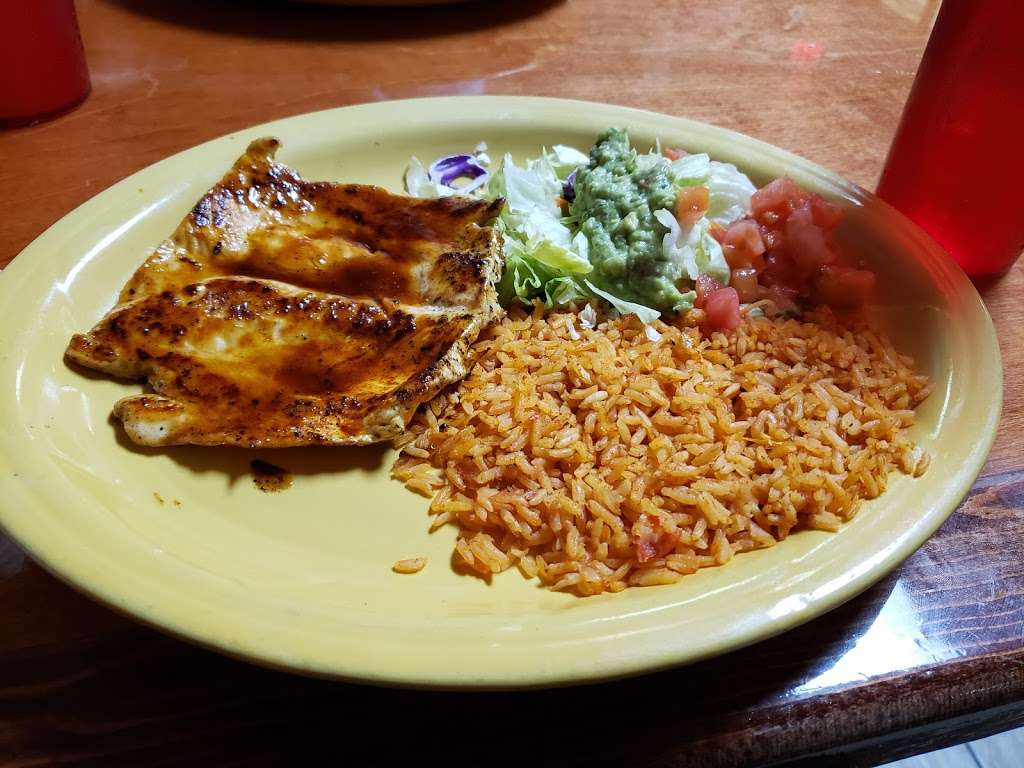 Los Magueyes Mexican Restaurant - Wildwood | 346 Shopping Center Dr, Wildwood, FL 34785, USA | Phone: (352) 461-0577
