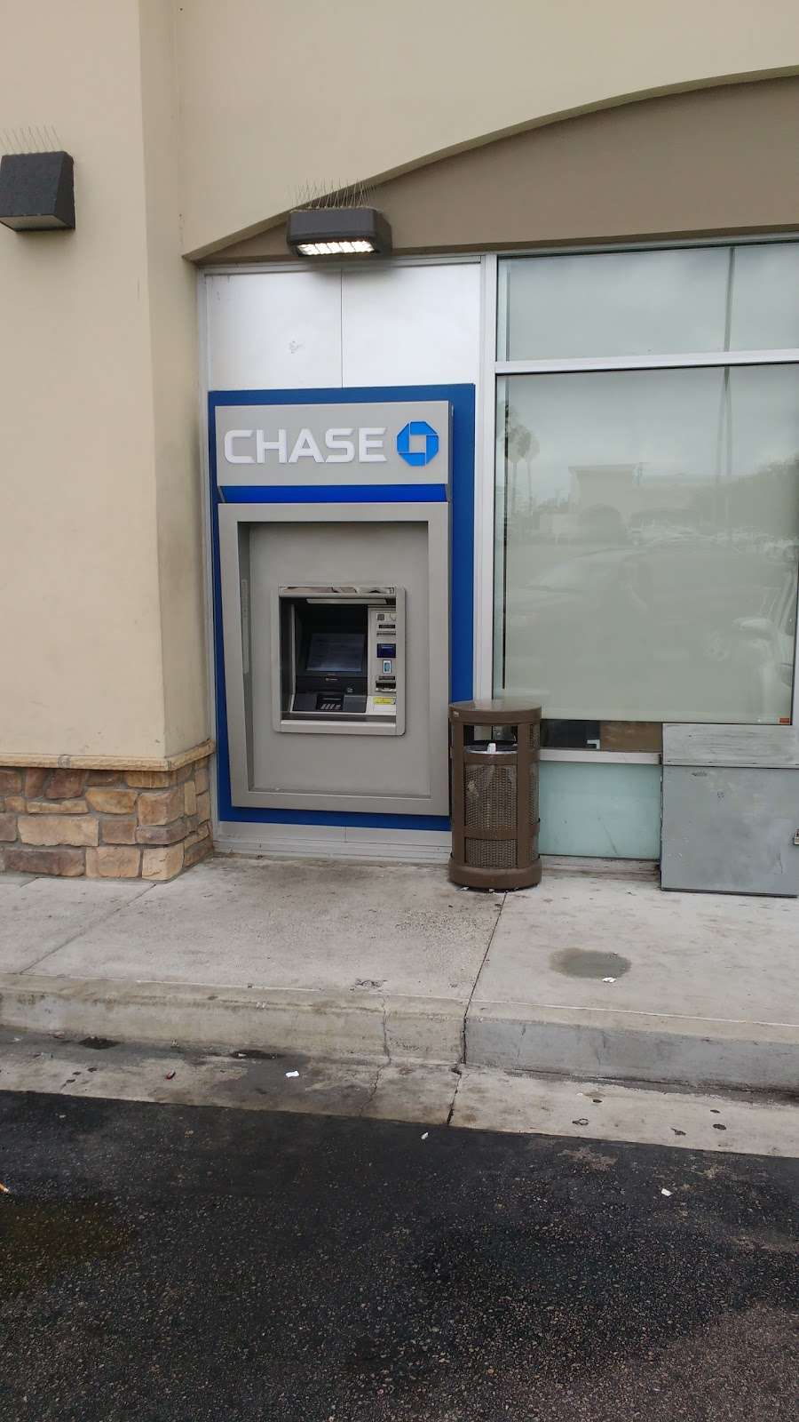 Chase Bank | 2200 W Beverly Blvd Ste 100, Montebello, CA 90640, USA | Phone: (323) 427-2236