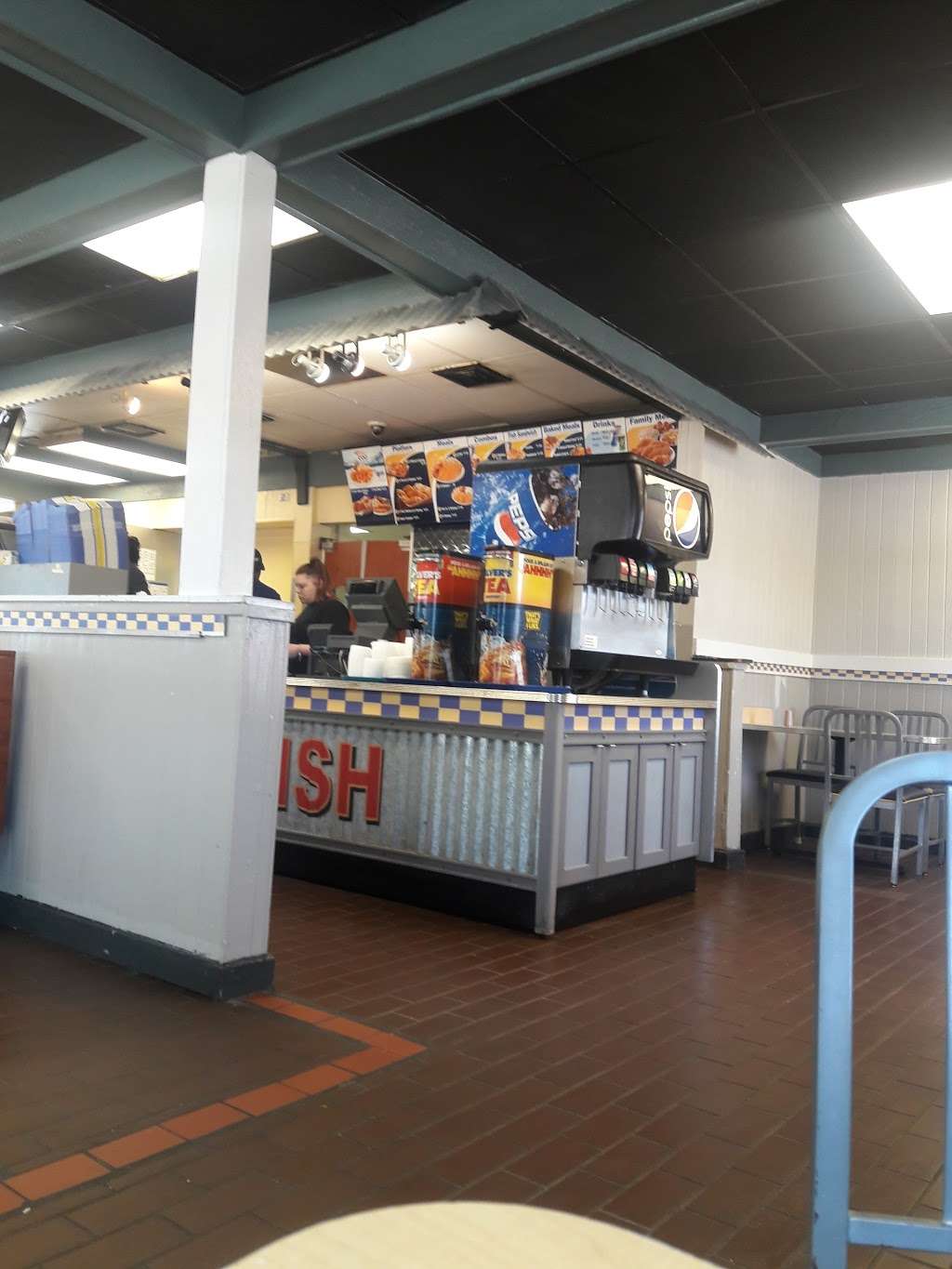 Long John Silvers | 3202 Broadway St, Pearland, TX 77581 | Phone: (281) 504-7464