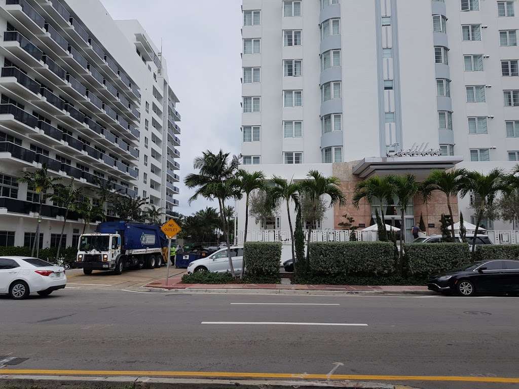 Cadillac Hotel & Beach Club, Autograph Collection | 3925 Collins Ave, Miami Beach, FL 33140, USA | Phone: (305) 538-3373