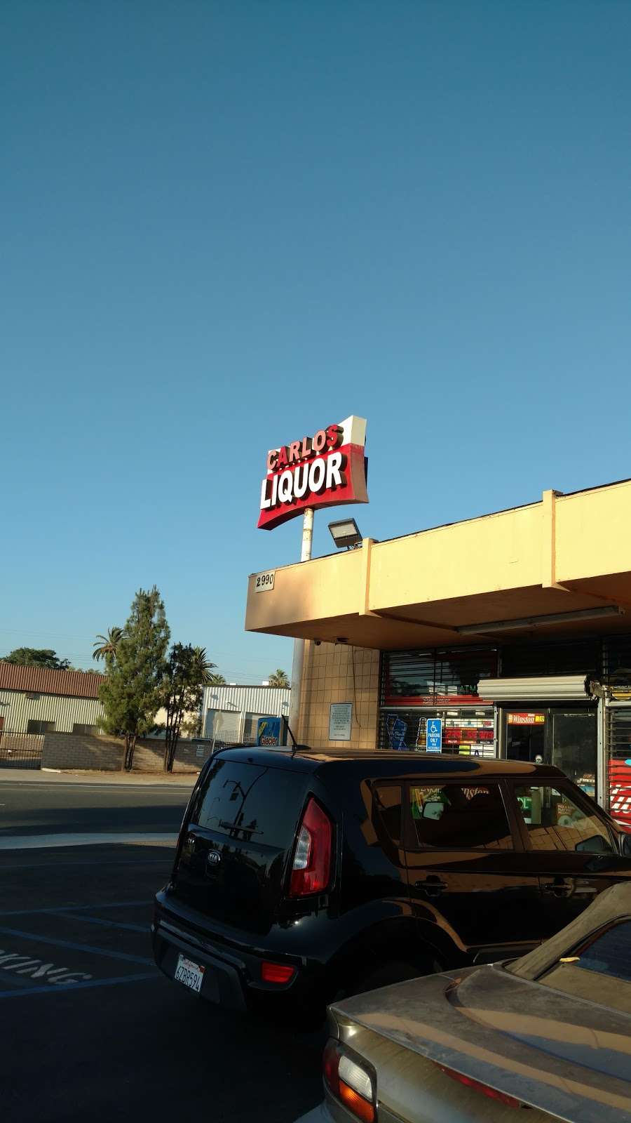 Carlos Liquors | 2990 14th St, Riverside, CA 92507 | Phone: (951) 684-0550