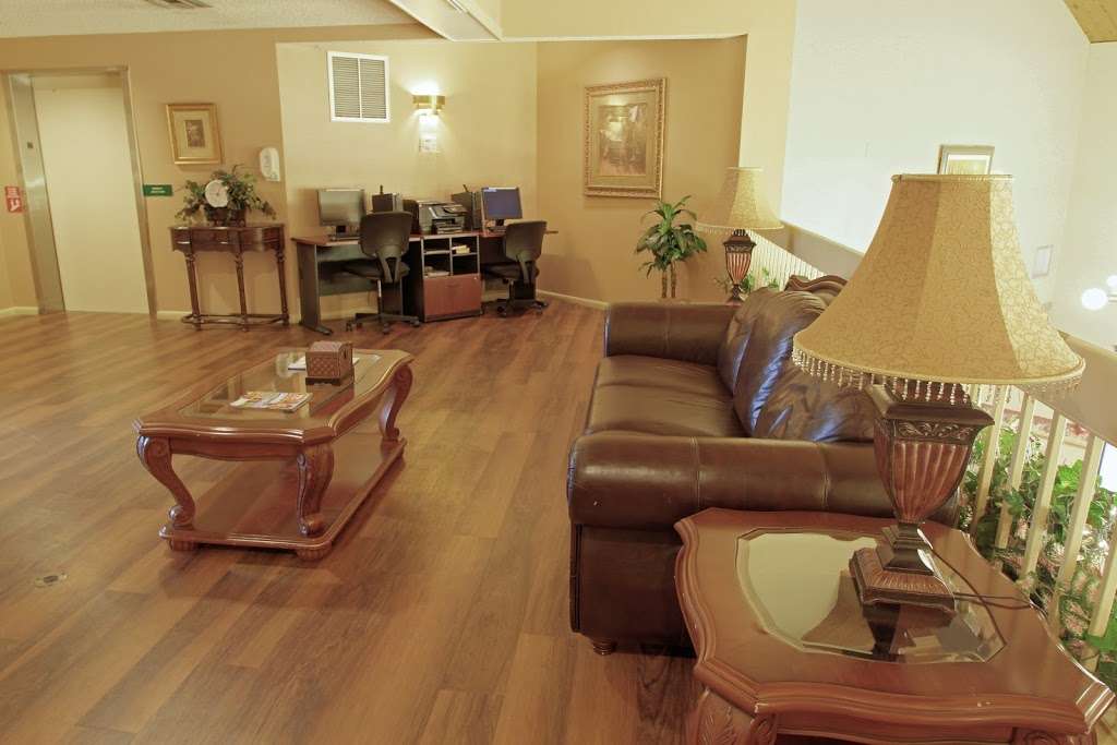 Renaissance Retirement Center | 300 W Airport Blvd, Sanford, FL 32773 | Phone: (407) 986-1901