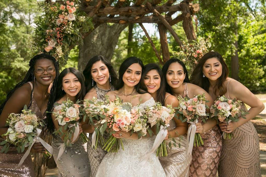 Venia Floral and Event Design | 3733 E University Dr #310, McKinney, TX 75069, USA | Phone: (214) 930-1920