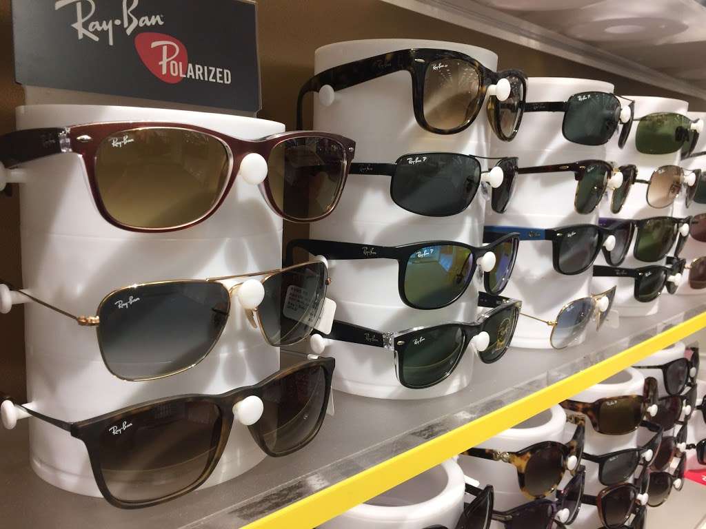 Target Optical | 1652 Beecher Rd, Yorkville, IL 60560, USA | Phone: (630) 553-9542